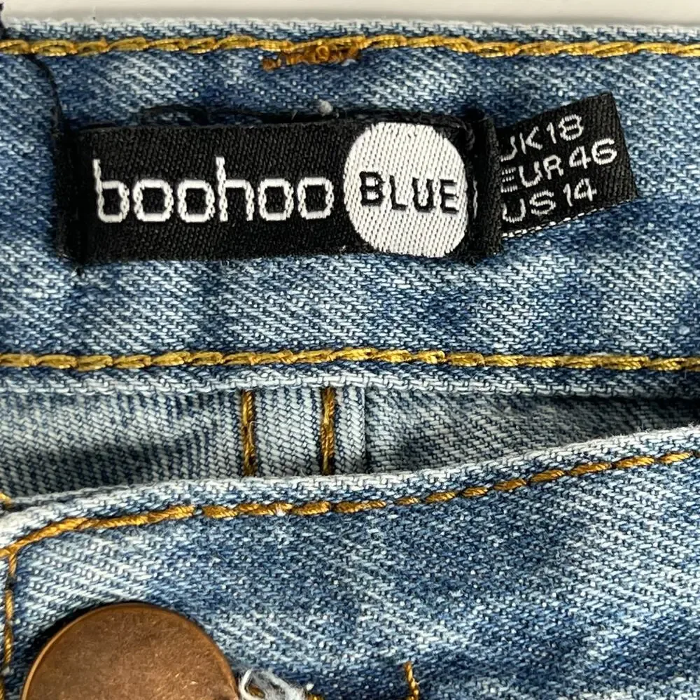 Boohoo High Rise Destroyed Raw Hem Denim Jean Shorts Size 14